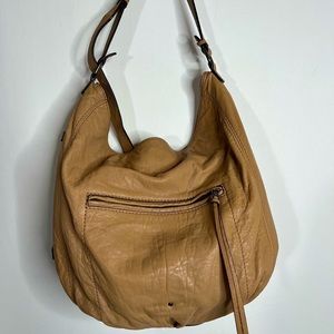 Treasure Bond Creamy Purse